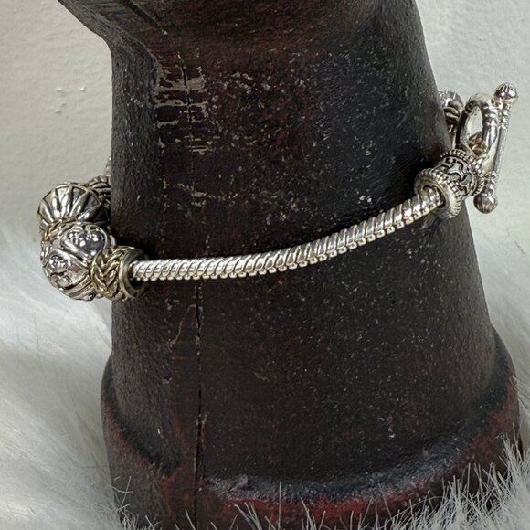 Silver Tone Slide Bead Bracelet Toggle Clasp 7.5" - Picture 3 of 5